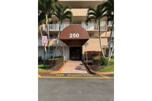 250 Jacaranda Dr 310, Plantation, FL 33324 Sold 08/15/25