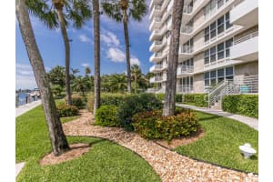 888 Intracoastal Dr 14F, Fort Lauderdale, FL 33304 - MLS#F10502914