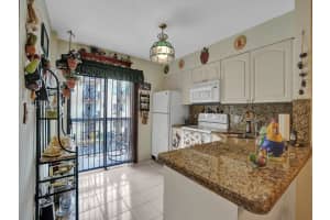5350 W 21st Ct 205, Hialeah, FL 33016 Sold 10/01/25