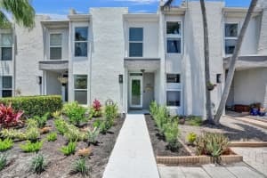 669 Cypress Ln 29B, Wilton Manors, FL 33305 Sold 07/25/25