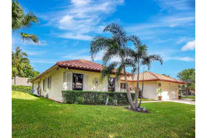 243 Woodlake Circle, Deerfield Beach