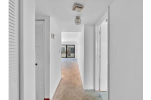 2029 N Ocean Blvd 102, Fort Lauderdale, FL 33305 Sold 07/08/25