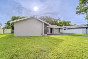1021 SW 56th Ave, Margate, FL 33068 - MLS#F10503031