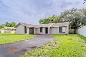 1021 SW 56th Ave, Margate, FL 33068 - MLS#F10503031