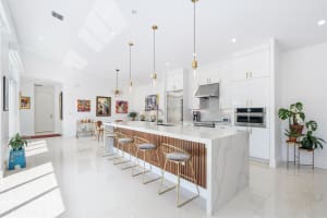 619 NE 21st Ct, Wilton Manors, FL 33305 Sold 12/22/25