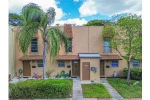 513 N Pine Island Rd 7, Plantation, FL 33324 Sold 07/07/25