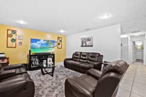 581 NW 46th St 581, Deerfield Beach, FL 33064 - MLS#F10503087