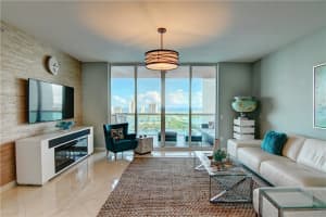 2640 Lake Shore Dr 2211, Riviera Beach, FL 33404 - MLS#F10503117
