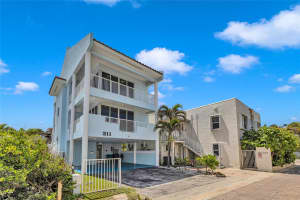 311 N Surf Rd, Hollywood, FL 33019 Sold 07/01/25