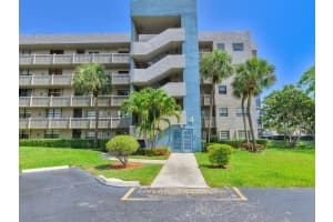 1101 Colony Point Cir 422, Pembroke Pines, FL 33026 - MLS#F10503129