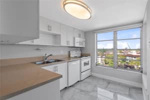 4174 Inverrary Dr 715, Lauderhill