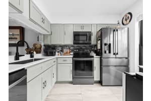 2700 S Oakland Forest Dr 108, Oakland Park, FL 33309 Sold 07/09/25
