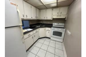 4200 Nw 3rd Ct 331, Plantation