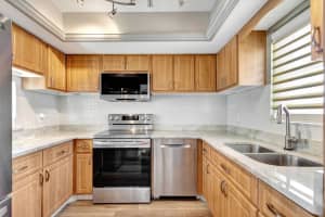 419 US Highway 1 108, North Palm Beach, FL 33408 Sold 07/11/25