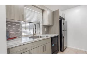 328 NW 103rd Ter 328, Pembroke Pines, FL 33026 Sold 11/03/25