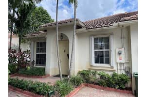 7987 NW 19th Ct, Hollywood, FL 33024 Sold 07/17/25