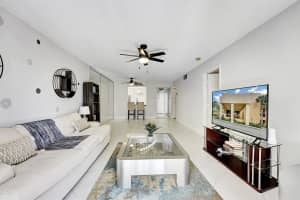 8592 Sunrise Blvd 406, Plantation, FL 33322 - MLS#F10503356