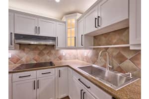 440 NW 37, Oakland Park, FL 33309 - MLS#F10503481