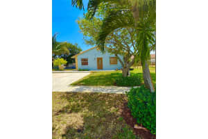 288 NW 13th Ct, Dania Beach, FL 33004 Sold 08/27/25