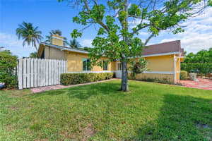 851 SW 55th Ave, Margate, FL 33068 Sold 08/07/25