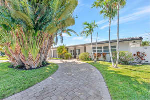 2121 NE 29th St, Lighthouse Point, FL 33064 - MLS#F10503537