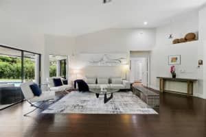 1119 Creekford Dr, Weston, FL 33326 Sold 10/15/25