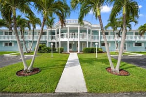 1100 Pine Dr 107, Pompano Beach