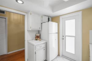 1100 Pine Dr 107, Pompano Beach, FL 33060 Sold 12/10/25