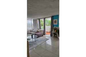 1300 Ne Miami Gardens Dr 506e, Miami