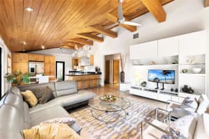 305 NE 21st Ct, Wilton Manors, FL 33305 Sold 06/06/25