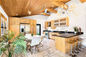305 NE 21st Ct, Wilton Manors, FL 33305 Sold 06/06/25