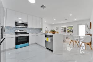 3560 NE 13th Ave, Oakland Park, FL 33334 Sold 07/22/25