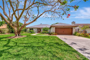 7415 Woodland Creek Ln, Lake Worth, FL 33467 Sold 06/18/25