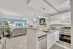 5171 W Oakland Park Blvd 312, Lauderdale Lakes, FL 33313 - MLS#F10503807