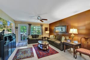 300 NE 19th Ct 203N, Wilton Manors, FL 33305 Sold 10/17/25