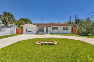 3213 Dover Rd, Pompano Beach