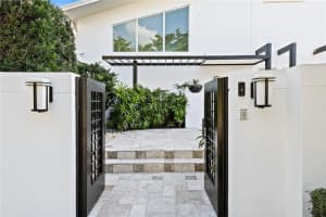 2416 Bayview Dr, Fort Lauderdale, FL 33305 - MLS#F10503888