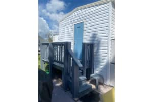 533 Nettles Blvd, Jensen Beach, FL 34957 Sold 08/29/25