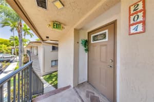 2912 NE 8th Ter 204, Oakland Park, FL 33334 Sold 08/15/25