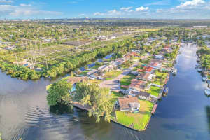 4400 SW 37th Ave, Dania Beach, FL 33312 - MLS#F10504017