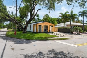 648 NE 16th Ter, Fort Lauderdale, FL 33304 - MLS#F10504021