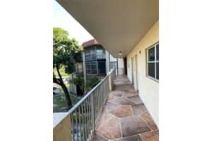 6101 N Falls Circle Dr 303, Lauderhill, FL 33319 - MLS#F10504034
