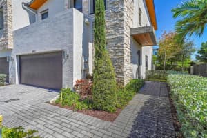10507 NW 81st Ter, Doral, FL 33178 Sold 08/08/25