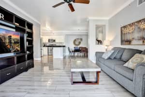 6492 Emerald Dunes Dr 204, West Palm Beach, FL 33411 Sold 09/02/25