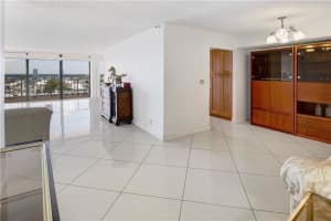 290 174th St 1401, Sunny Isles Beach, FL 33160 - MLS#F10504122