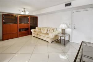 290 174th St 1401, Sunny Isles Beach, FL 33160 - MLS#F10504122