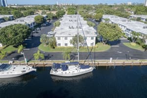6373 Bay Club Dr 1, Fort Lauderdale