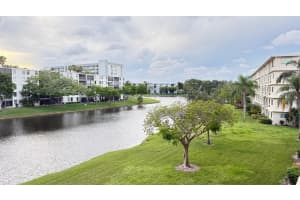 2108 S Cypress Bend Dr 306, Pompano Beach, FL 33069 - MLS#F10504216