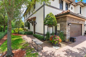 9580 Town Parc Cir S 9580, Parkland, FL 33076 Sold 11/11/25