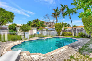 1961 NE 3rd St, Deerfield Beach, FL 33441 Sold 07/01/25